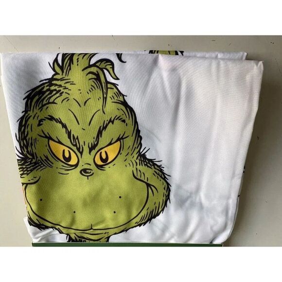 Dr. Seuss The Grinch And Max Christmas Holiday Fabric Shower Curtain 70 X 72” - Picture 6 of 7